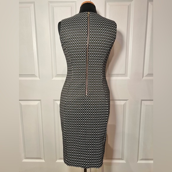Black and white patterned dress - Calvin Klein - Size 4 - Picture 5 of 5